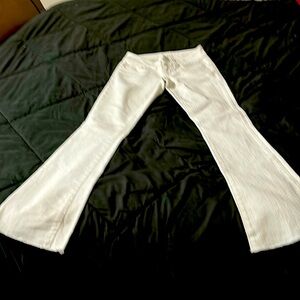 Women’s white bootleg guest jeans
